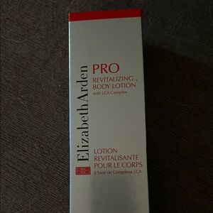 Elizabeth Arden White Moisturizer Skincare